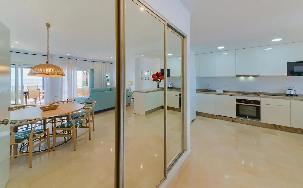 Holidays2Fuengirola Duplex With Stunning Sea View, Terraces,1St Line Beside Port スペイン