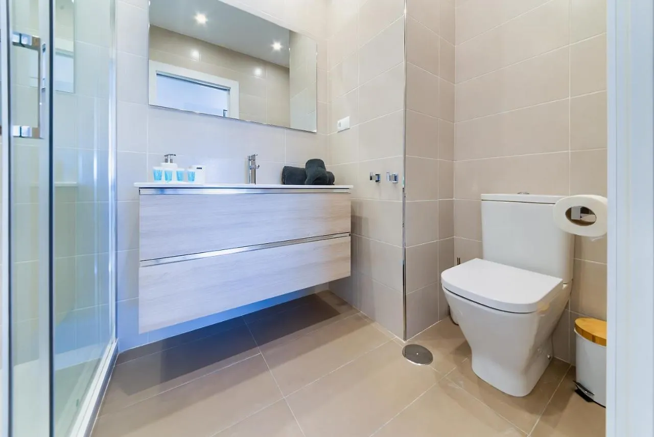 アパート Holidays2Fuengirola Duplex With Stunning Sea View, Terraces,1St Line Beside Port