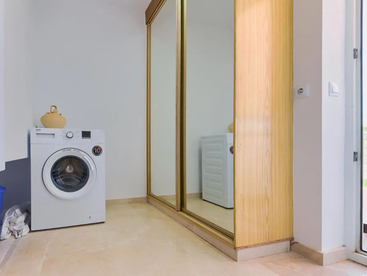 Holidays2Fuengirola Duplex With Stunning Sea View, Terraces,1St Line Beside Port Lejlighed